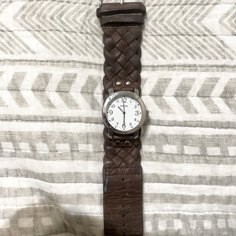 Fossil Watch - Picture 4 of 7
